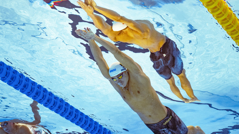 campionatul mondial de natatie david popovici s a calificat in semifinale la 200 de metri liber 68879146ad1a4