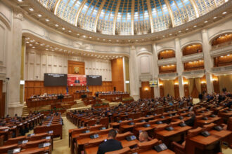 coalitia a gasit un artificiu prin care sa taie subventia partidelor fara sa umble prea mult la bani sumele raman uriase 686cf0dc8e810