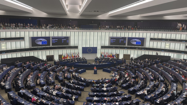 cum se va vota joi in parlamentul european la motiunea de cenzura impotriva ursulei von der leyen social democratii s ar putea abtine 686deb339e6ef