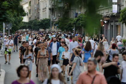 doua treimi dintre romani au sentimentul ca tara e in pericol care sunt cauzele anxietatii foarte ridicate sondaj 6876124138438