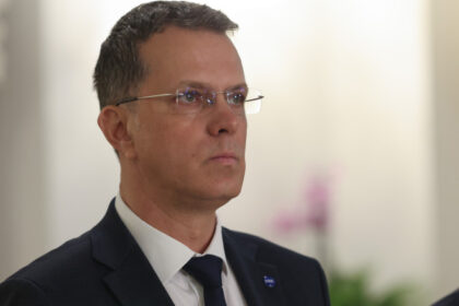 exclusiv ce spune ionut mosteanu despre armata obligatorie in romania ministrul apararii dezvaluie ca el nu a facut serviciul militar 68714ec9b0916