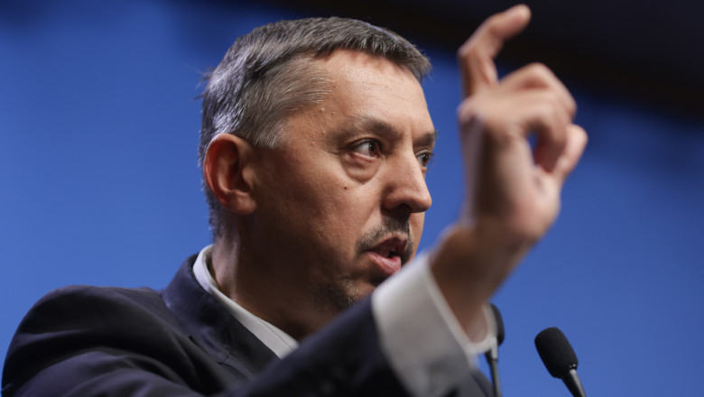 exclusiv daniel david despre anomaliile din sistemul educational nu avem de ce sa taiem salarii sunt mici ce spune despre bursele de merit 6869494e5ae46