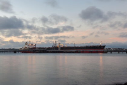 explozie misterioasa la un petrolier ce transporta 1 milion de barili de petrol nava a avut o escala intr un port rusesc 6863bd3dda58b