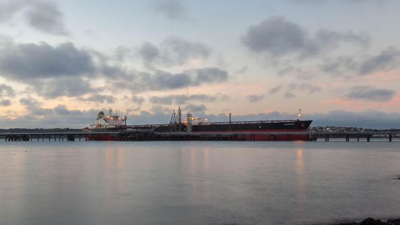 explozie misterioasa la un petrolier ce transporta 1 milion de barili de petrol nava a avut o escala intr un port rusesc 6863bd3dda58b