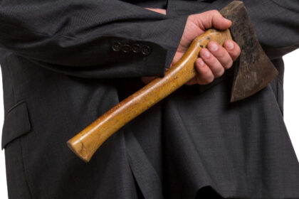 iti dau un topor in cap s ar putea sa te jupoi amenintarile unui barbat din bucuresti catre fosta partenera reactia procurorilor 6876726b7b130