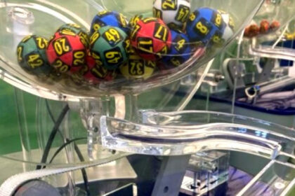 loto 17 iulie 2025 peste 266 milioane de euro se pot castiga la 6 49 la joker reportul depaseste 497 milioane de euro 6878960287a64