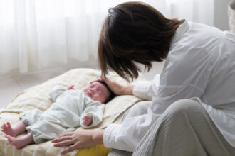 mamele surogat sunt mai predispuse la probleme de sanatate mintala decat femeile care si nasc propriii copii 6883e05900837