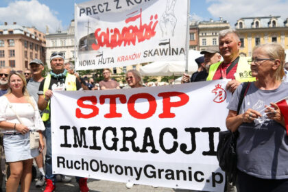 manifestatii anti imigratie in zeci de orase din polonia cifrele oficiale contrazic ipotezele extremei drepte 687dfb82e6277