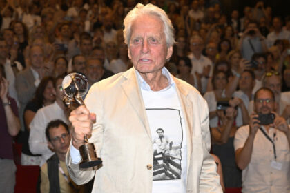 michael dougles vorbeste despre sfarsitul carierei nu am intentia sa ma intorc spune actorul in varsta de 80 de ani 686c0243a1f0b