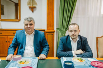 ministrul sanatatii ironizat dupa ce a postat meniul de restaurant de la spitalul din targu mures am vrut sa arat ca se poate 6876abef7c980