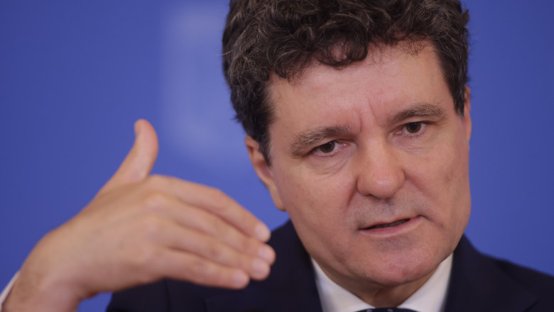 nicusor dan si a publicat declaratia de avere ce venituri si ce datorii are presedintele 6874e1d54cb7f