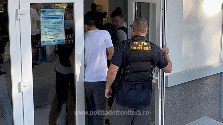 peste 90 de perchezitii vizand eliberarea de documente de identitate cu domiciliu fictiv pentru 1 700 de persoane din fosta urss 686621c203be3