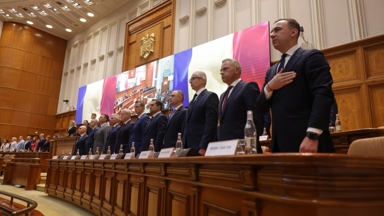 poate opozitia din parlament sa depuna motiune de cenzura cand guvernul bolojan isi va asuma raspunderea pe masurile fiscale 68668278a0d94