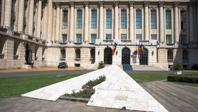 precizarile mai legate de transferul unui spatiu din piata revolutiei proiectul nu restrictioneaza accesul public 688a47025e6dd