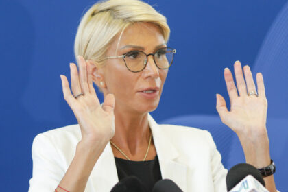 raluca turcan psd sa ne spuna clar vrem sa mergem mai departe impreuna sau alege sa si asume oficial un alt rol 686d2b83af594