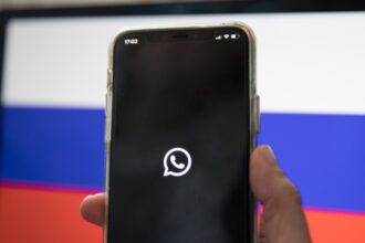 rusia isi dezvolta propria aplicatie de mesagerie whatsapp avertizat sa se pregateasca de plecare 687a7a1353616