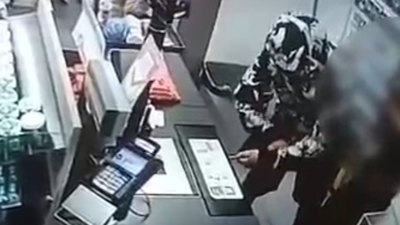 tanar arestat in capitala dupa ce a furat alimente dintr un magazin iar apoi a revenit ca sa sustraga bani din casa de marcat 68754b3c1adc2