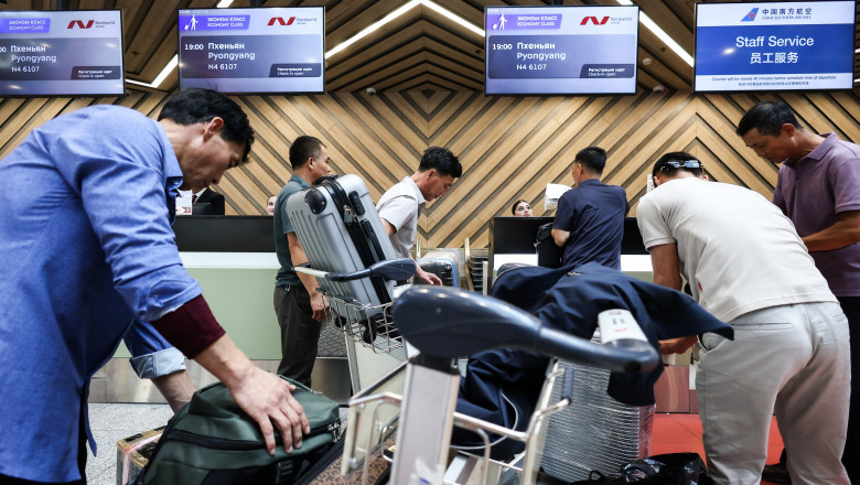 turistii rusi confruntati cu putine optiuni zboara direct de la moscova la phenian in timp ce kievul perturba spatiul aerian rusesc 688727f32d857