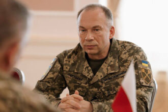 ucraina va muta antrenamentele militare in subteran afirma comandantul fortelor armate 688a76e696514