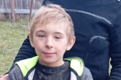 video baiatul de 7 ani cautat dupa ce a disparut in padure in judetul neamt a fost gasit dupa aproape 24 de ore 687cd7d30b694