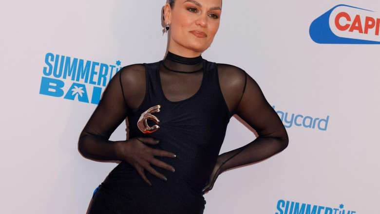 video care e starea de sanatate a artistei britanice jessie j cantareata a anuntat recent ca sufera de cancer mamar 686c09f331fc1