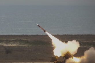 video ce raspunde nicusor dan intrebat daca romania va dona ucrainei inca un sistem patriot 6883e33bea19c