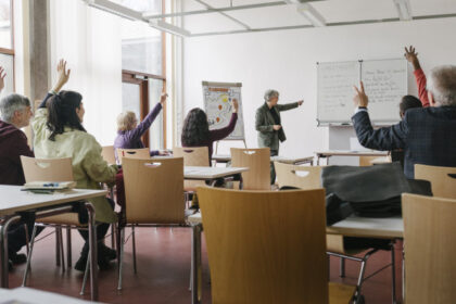 video din nou in bancile scolii la maturitate romanii care reiau liceul pentru diploma de bacalaureat m am lovit de problema asta 688712fcbe8d6