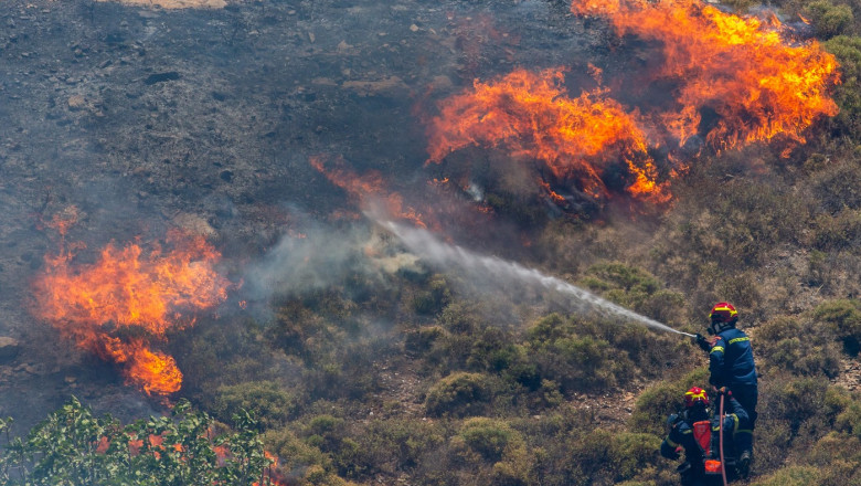 video incendii puternice in halkidiki si creta unde se afla mii de romani vacante distruse turisti evacuati de urgenta 6866286c5d523