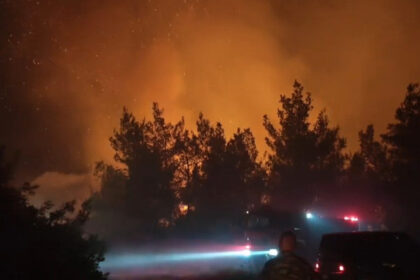 video incendiu puternic in thassos autoritatile sunt in alerta ce spune un roman stabilit pe insula despre situatia de acolo 686f68ca5f652