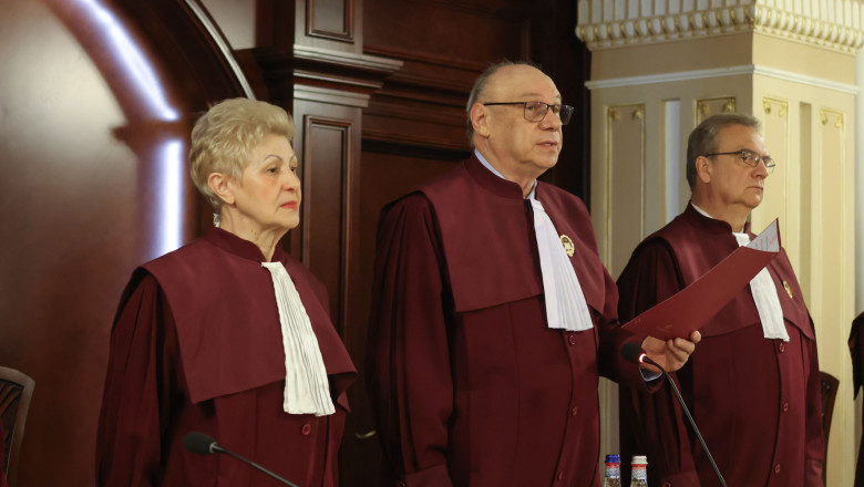 video indemnizatii record pentru cei trei judecatori ccr care isi termina mandatul 180 000 de lei prima de pensionare 6863d6f5ad523