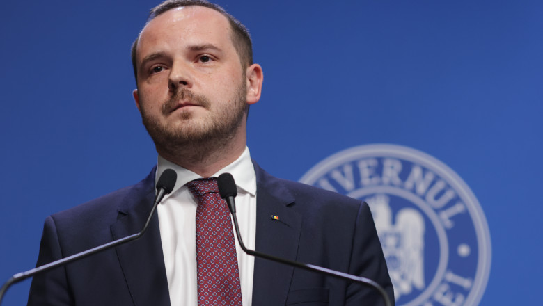 video ministrul alexandru rogobete anunta schimbari in sanatate imi este rusine ca pacientii sunt trimisi sa cumpere algocalmin 687e6bf627f50