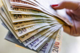 video noi dezvaluiri despre indemnizatiile scandaloase de la stat austeritate doar pentru oamenii de rand 686eafa5831f7