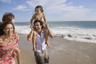 video varf de sezon pe litoral cat costa o zi de plaja la eforie nord in cursul saptamanii barman vanzarile au scazut drastic 6881ef2767fd6