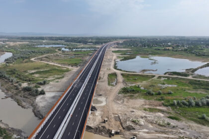 videofoto autostrada moldovei a7 al doilea cel mai lung pod rutier din romania deschis circulatiei 6870cc78bd9fd