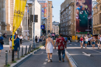 weekend pietonal pe calea victoriei spectacole stradale si traseu extins pe strazile piata amzei si christian tell 6868a3b1a1f79