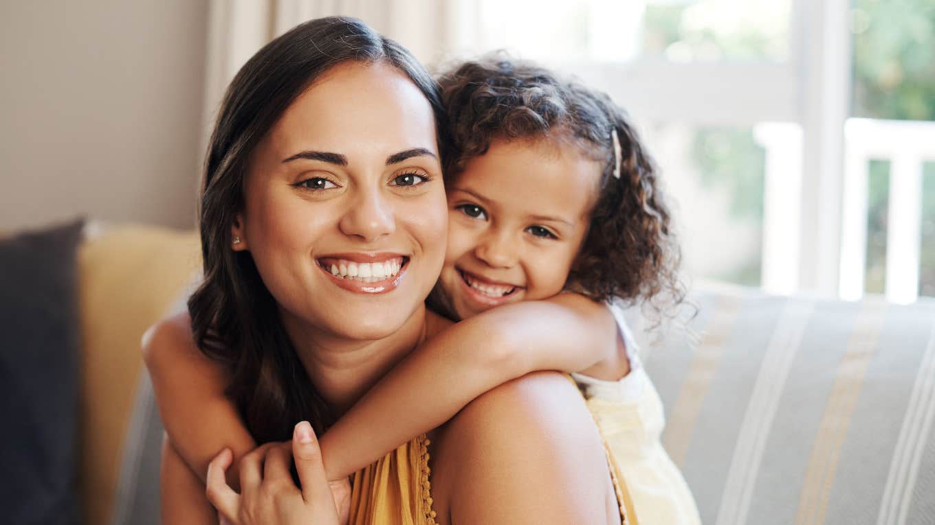 11 things most families live without if they have a stay at home mom 68993cb3d5ee0