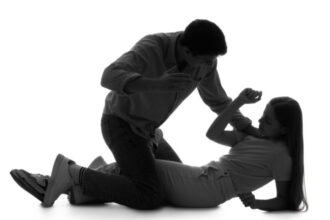 agentia pentru egalitatea de sanse intre femei si barbati sustine necesitatea incriminarii femicidului in legislatia penala 6893af79e2779