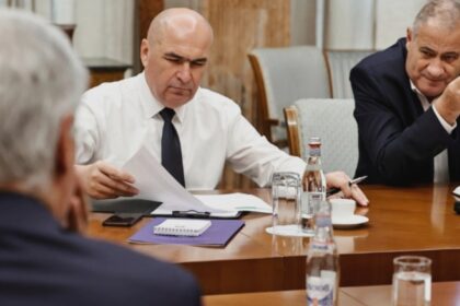 bolojan a ajuns la fundul sacului ministrul finantelor a planificat imprumuturi de aproape 7 miliarde de lei in septembrie 68b4468495138