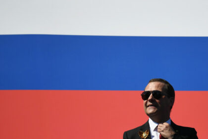 calatoria lui dmitri medvedev de la politician reformator la una dintre cele mai violente voci de la kremlin 688dff1e42b73