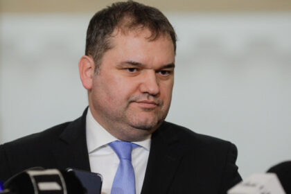 cseke attila daca toata lumea se uita la posturi inseamna ca avem o problema de abordare in administratie 689dfabf7a918