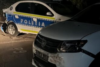 culmea ghinionului un sofer beat a rupt bariera de la politia dolj si a avariat 6 masini de politie 68ada40c1470c