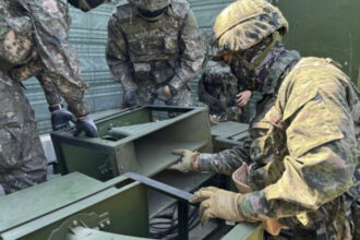 de ce isi retrage seulul difuzoarele de propaganda de la granita cu coreea de nord masura a fost luata de noul presedinte sud coreean 689064d7831fb