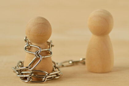 fiica unui barbat violent mi as fi dorit din toata inima sa cresc mai bine fara tata decat intr o familie distrusa cu scandaluri 689b974ed20d4