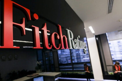 fitch mentine ratingul suveran al romaniei la bbb minus cu perspectiva negativa 68a0d5821d4ce