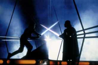 foto sabia laser din star wars folosita de darth vader expusa la londra inaintea unei licitatii suma pentru care ar putea fi vanduta 6893b1f6a336d