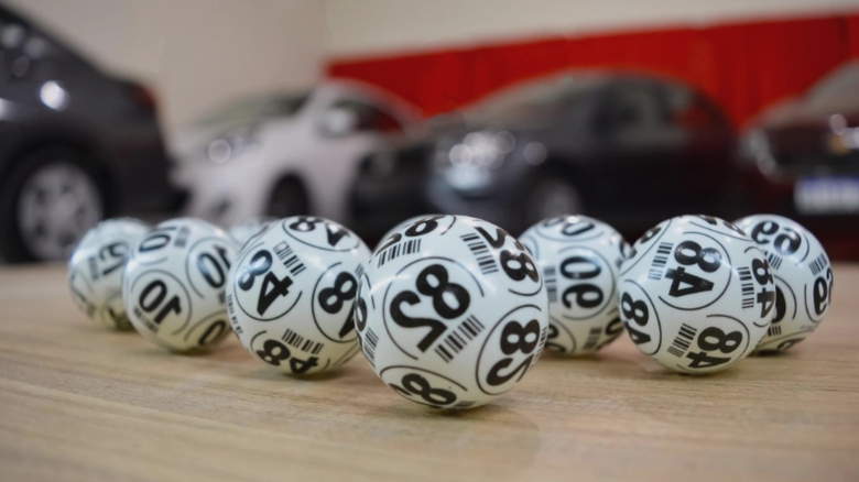 franta intra in istorie un jackpot record de 250 de milioane de euro a fost castigat de un barbat norocos 68a57fe00cef3