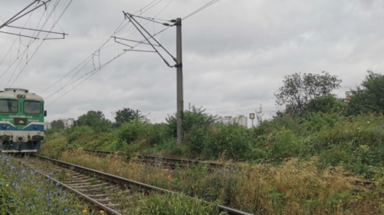 furtuna a facut prapad in judetul ilfov trafic feroviar afectat intre buftea si peris din cauza vijeliei 68a8c08b0de92