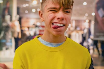 if a son has stopped respecting his parents hell do these 11 things without thinking twice 68b0bdb00cf00