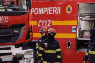 incendiu de vegetatie pe 40 de hectare la limita judetelor ilfov si giurgiu 17 autospeciale trimise la fata locului 689b229bf199b