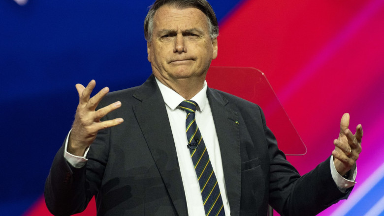 jair bolsonaro a fost plasat in arest la domiciliu fostul presedinte brazilian e judecat pentru tentativa de lovitura de stat 6891b6723f30a